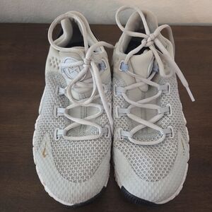 Nike White and Gray Mesh Sneakers